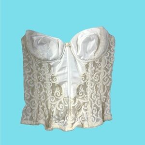 VTG Victoria’s Secret Lace Bustier Corset Top size 36B